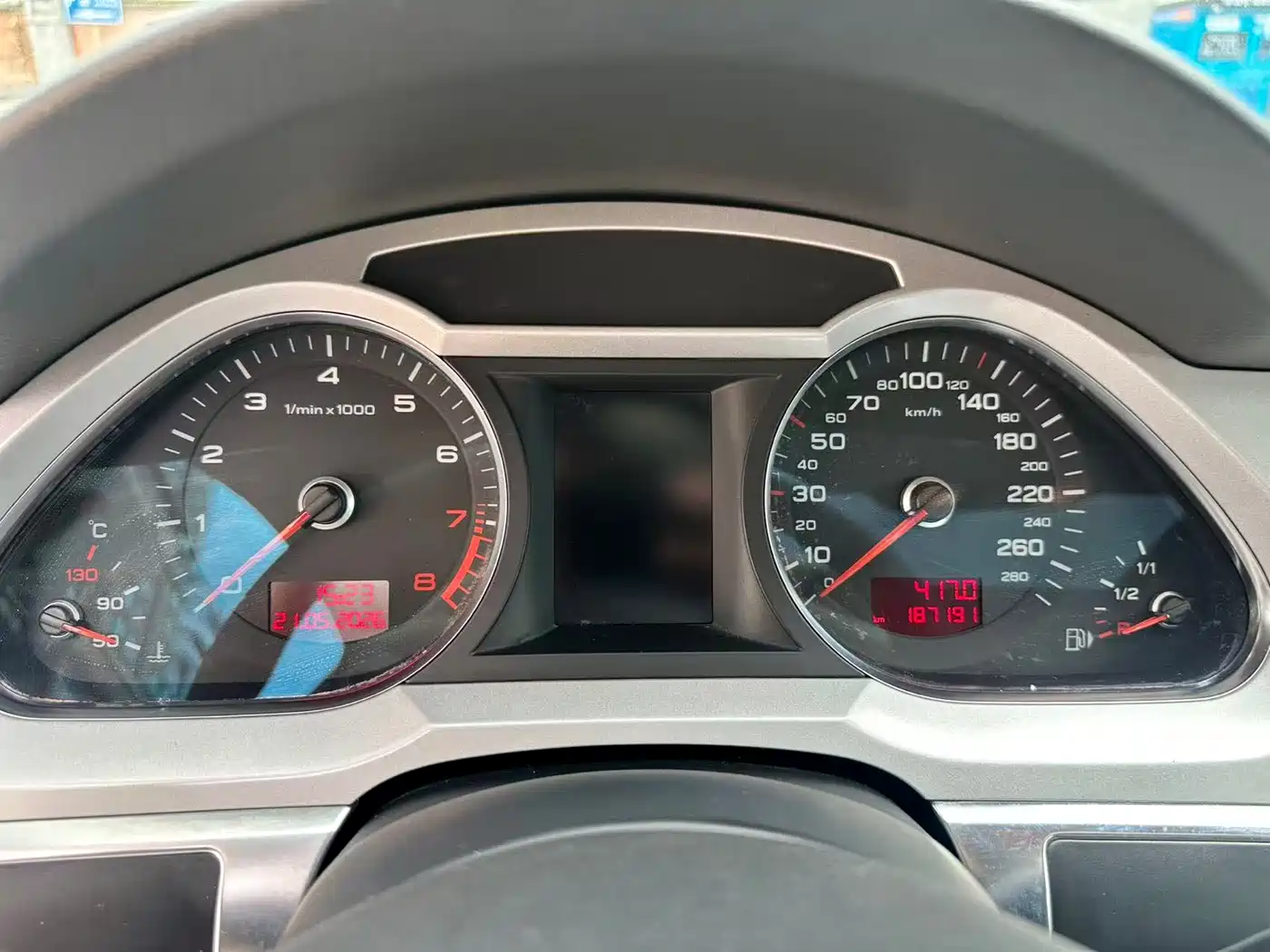 Audi A6L 2010 2.0 TFSI Automatic Standard фото 23