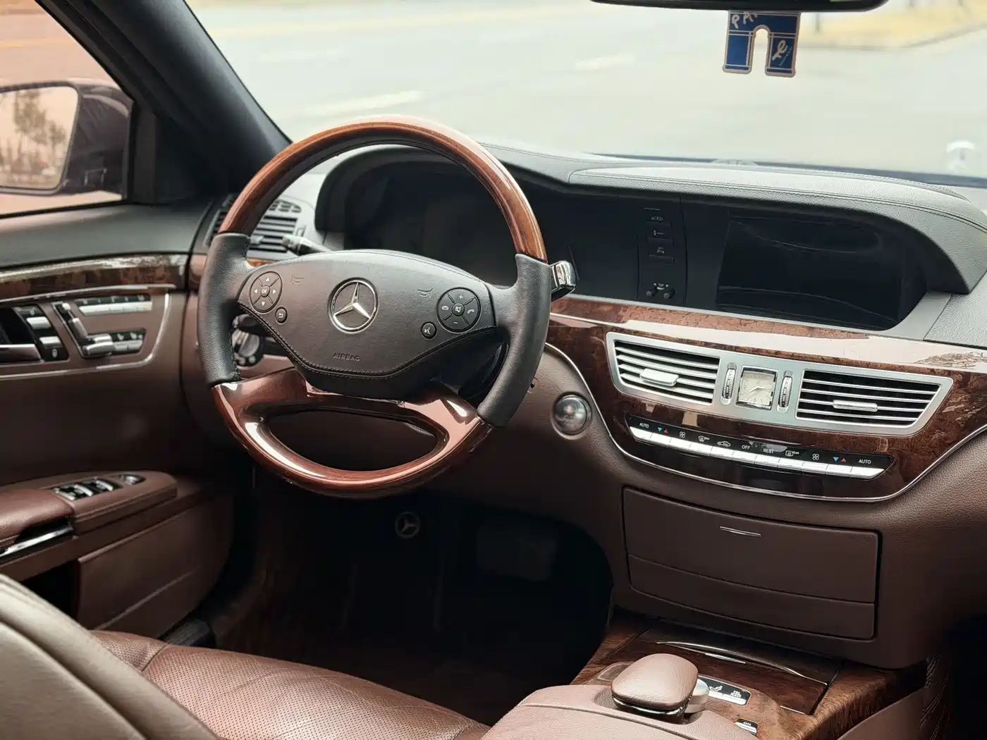 Mercedes-Benz S-Class 2012 S 350 L Grand Edition фото 9