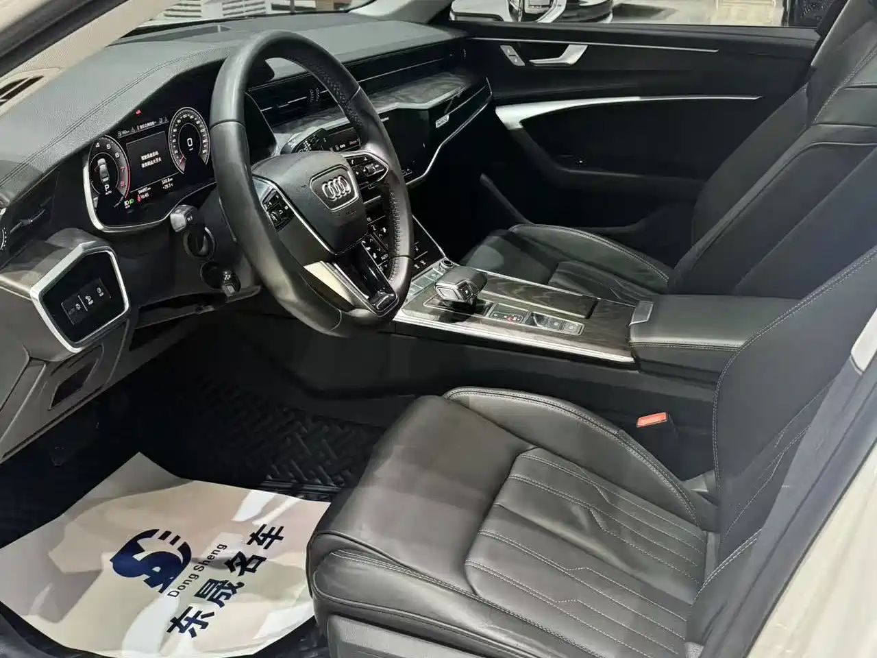 Photo 4 - Audi A6L