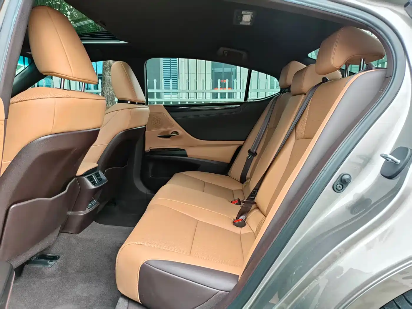 Lexus ES 2020 Model 260 Excellence Edition China V фото 8