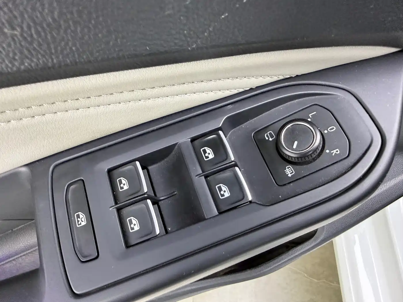 Volkswagen Golf 2021 280TSI DSG Pro Launch Edition фото 17