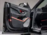 Фото 8 - Lamborghini Urus