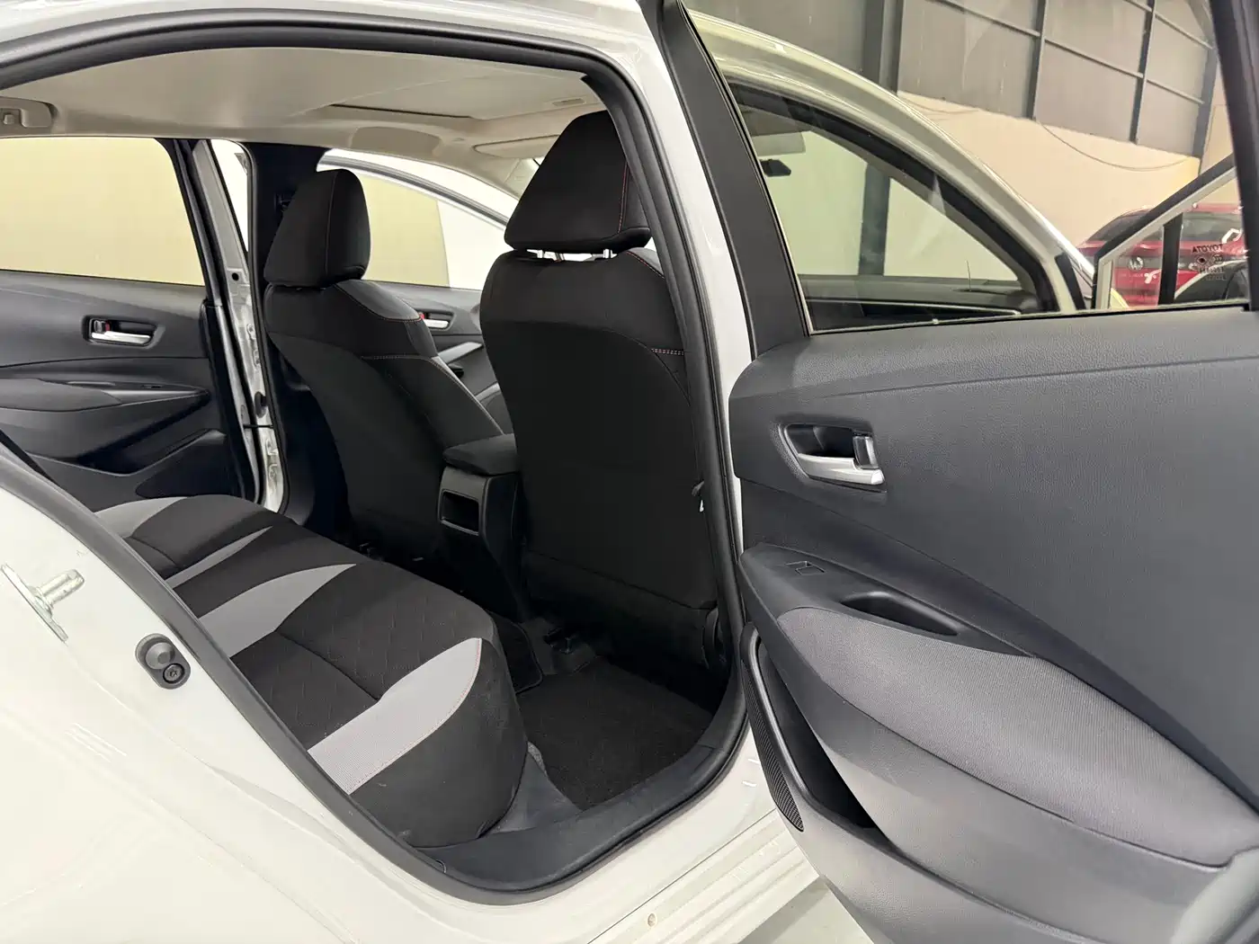 Toyota Corolla 2023 1.2T Elite Edition фото 15