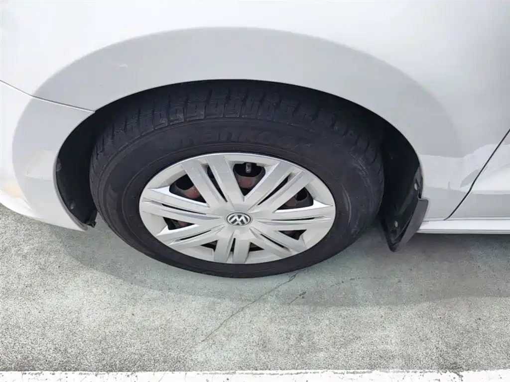Volkswagen Polo 2018 1.5L Auto Safe Drive фото 23