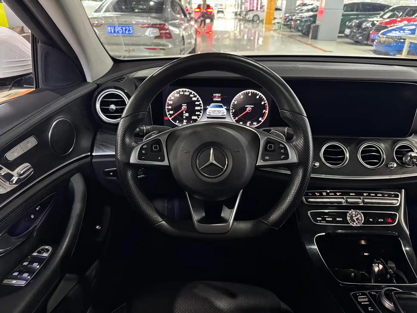 Mercedes-Benz E-Class 2017 E 300 L Sport Fashion фото 9