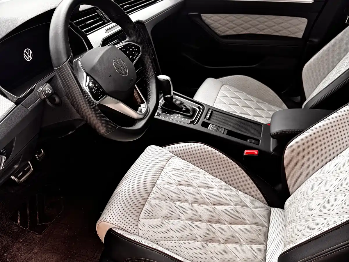 Volkswagen Magotan 2025 Popular Edition 280TSI DSG Comfort фото 4