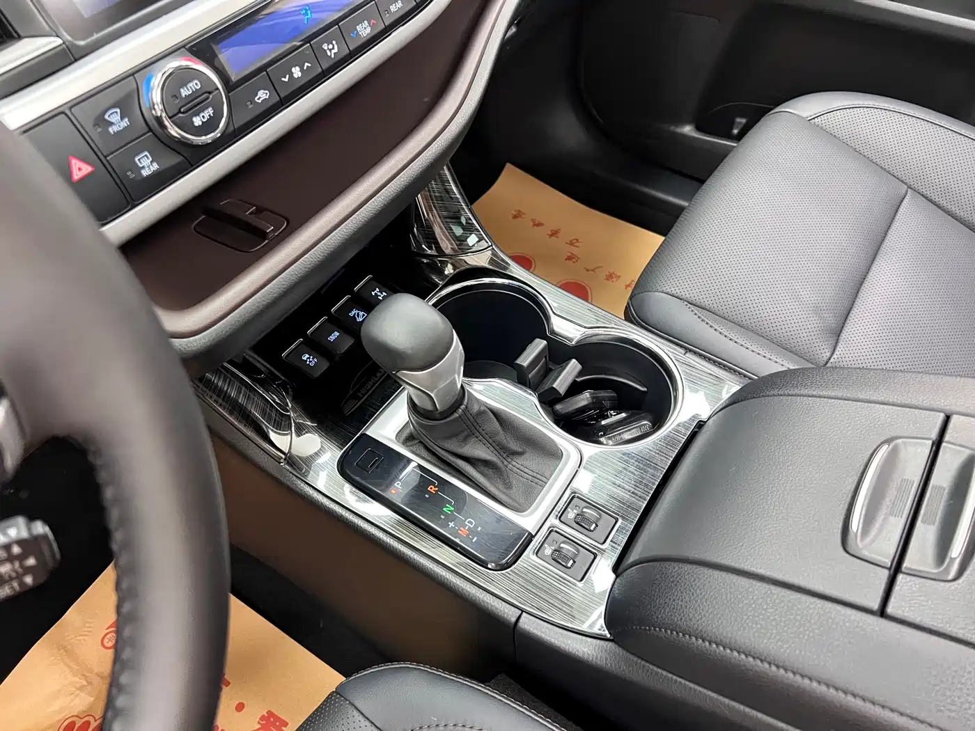 Toyota Highlander 2021 2.0T AWD Luxury 7-Seater фото 21
