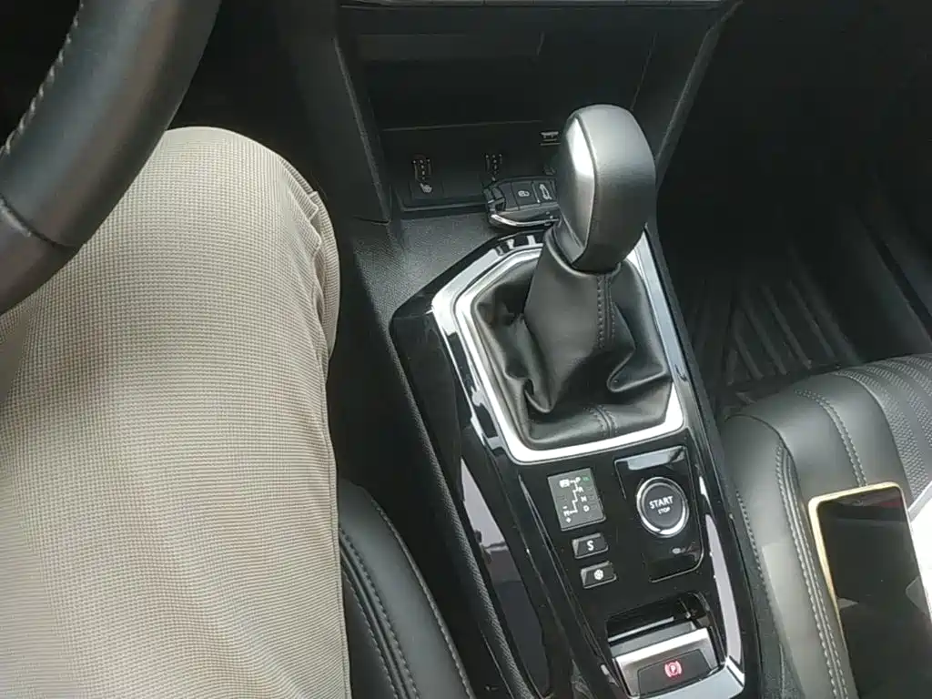 Peugeot 408 2023 2022 1.6T Dream Chaser Edition