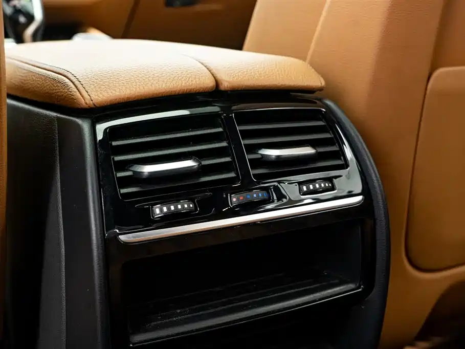 BMW 5 Series 2019 Facelift 530Li Leading M Sport Package фото 26