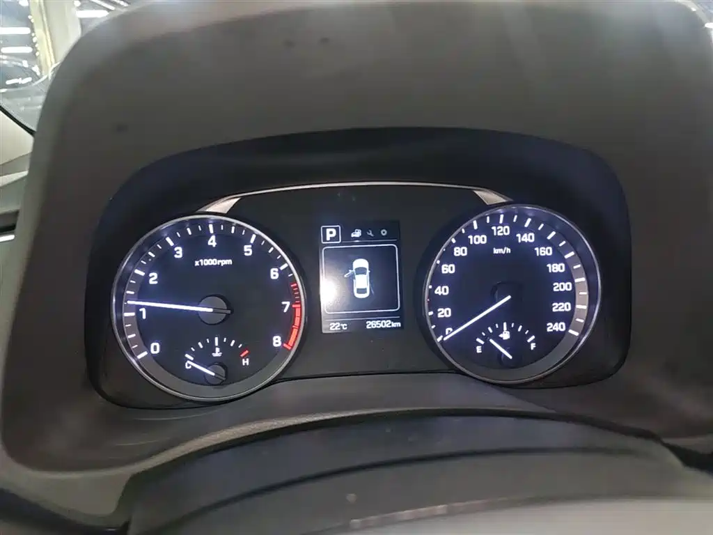 Hyundai Elantra 2016 Model 1.6L Automatic Smart Elite фото 12