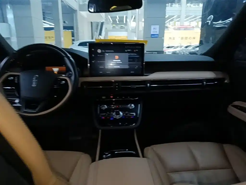 LINCOLN ADVENTURER