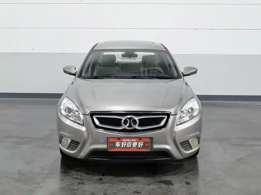 BAIC Senova D50 2015 2015 1.5L Manual Comfort Value Navigation Edition