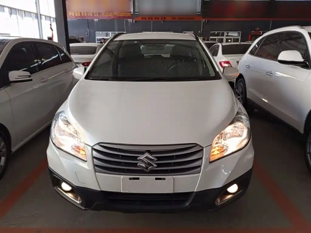 Suzuki SX4 S-Cross 2015 2014 1.6L Manual 2WD Progressive