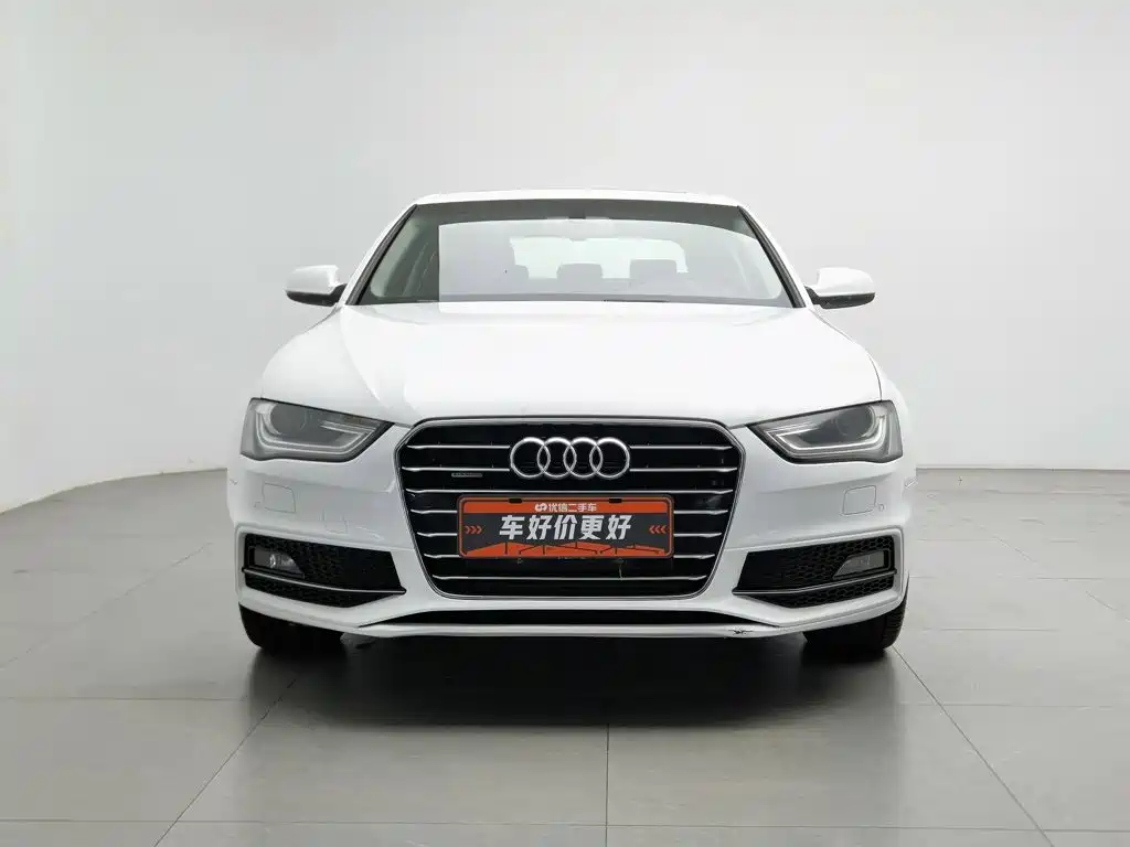 Фото 3 - Audi A4L