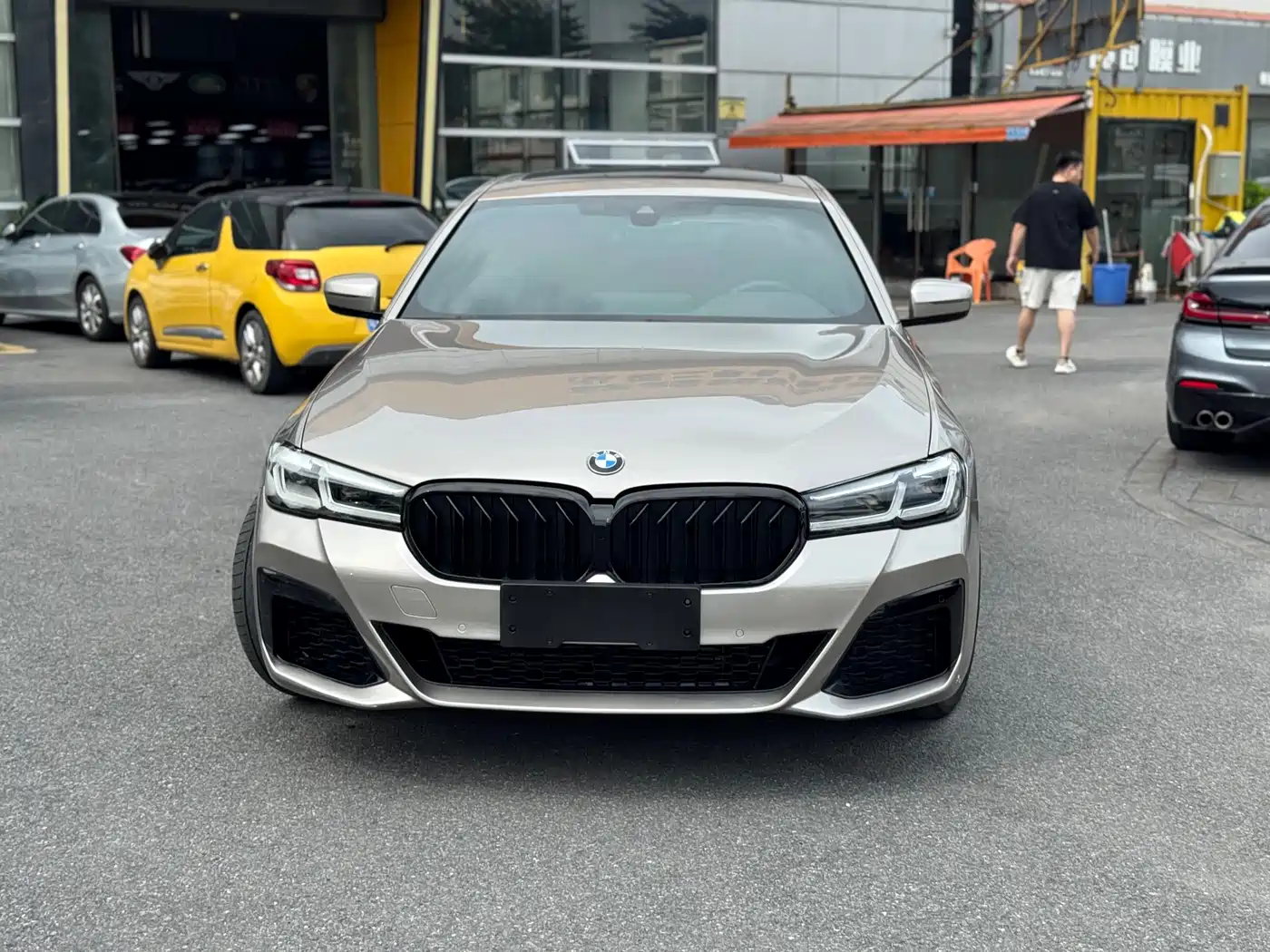 BMW 5-SERIES