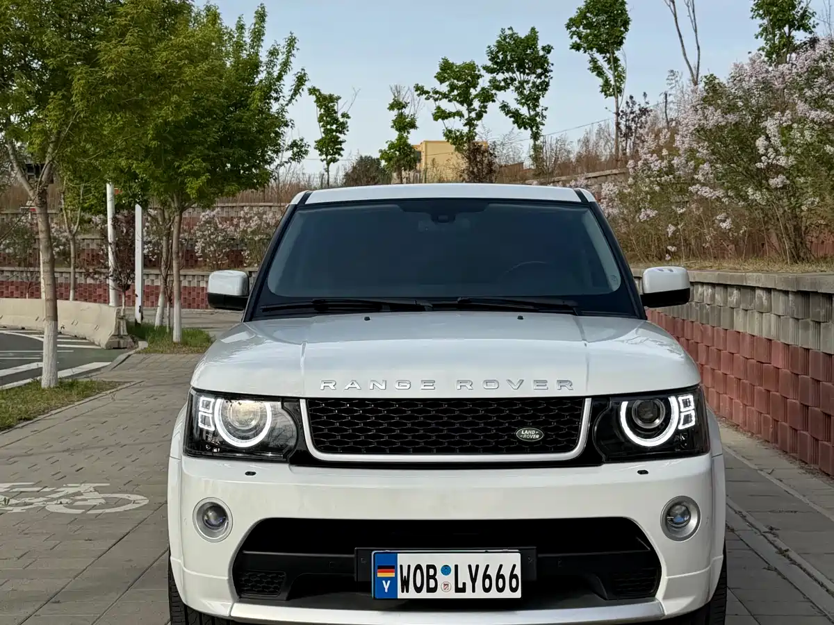Land Rover Range Rover Sport 2011 5.0 SC V8 HSE фото 2