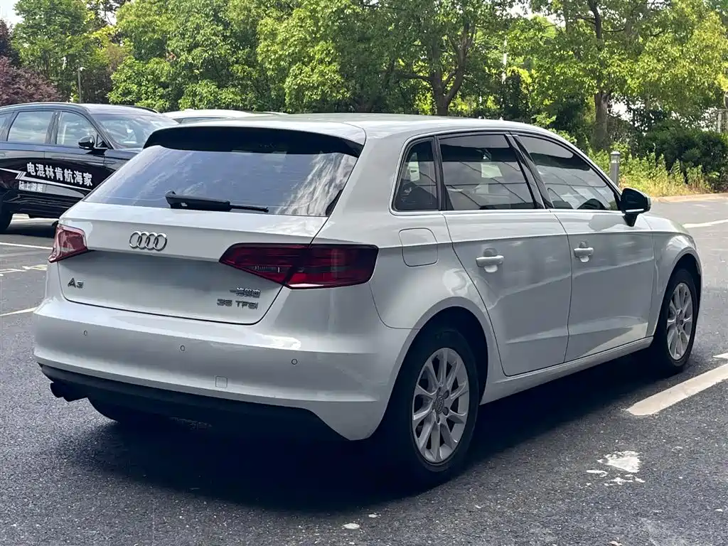 Audi A3 2014 Sportback 35 TFSI Automatic Progressive фото 5