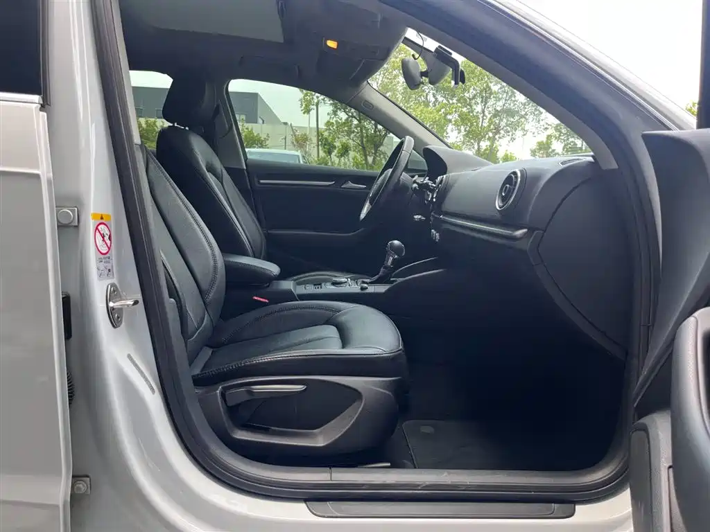 Audi A3 2014 Sportback 35 TFSI Automatic Progressive фото 9