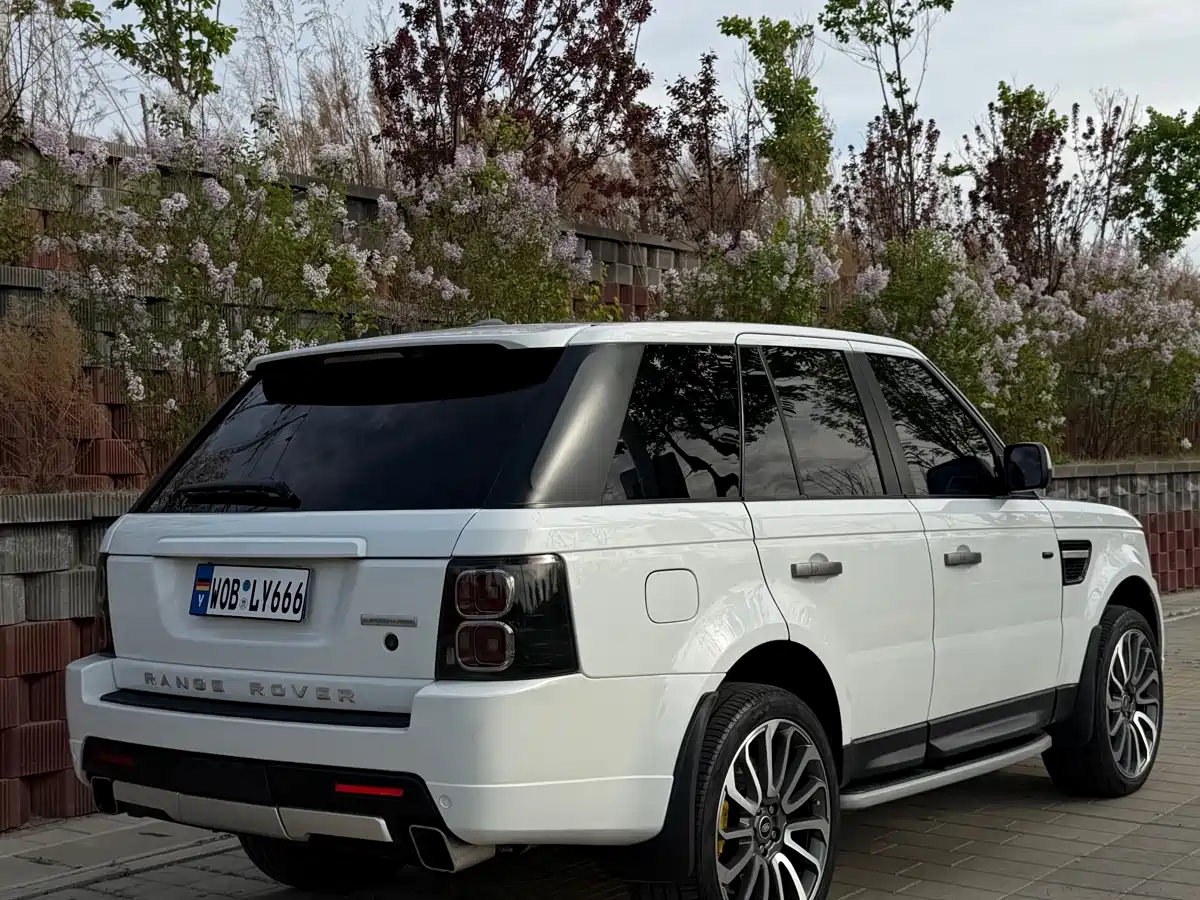 Land Rover Range Rover Sport 2011 5.0 SC V8 HSE фото 13