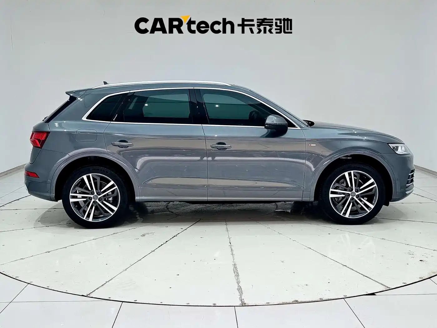 Audi Q5L 2020 45 TFSI Premium Elegance фото 12