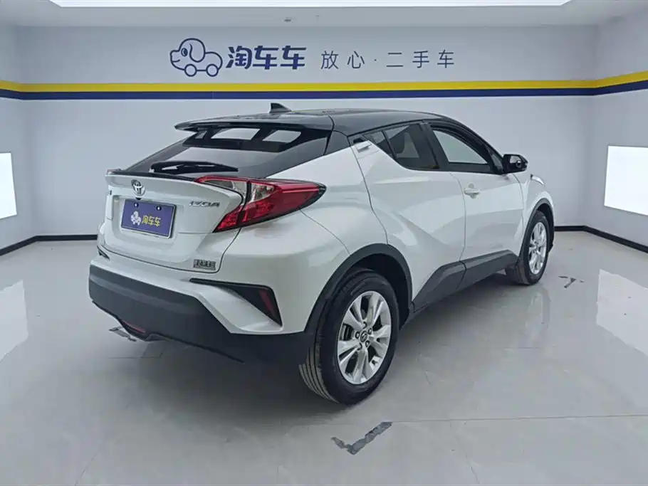 Toyota IZOA 2021 2.0L Yixiang Edition фото 3