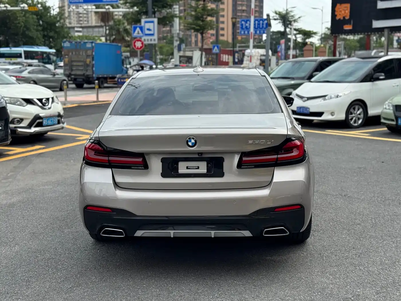 BMW 5-SERIES