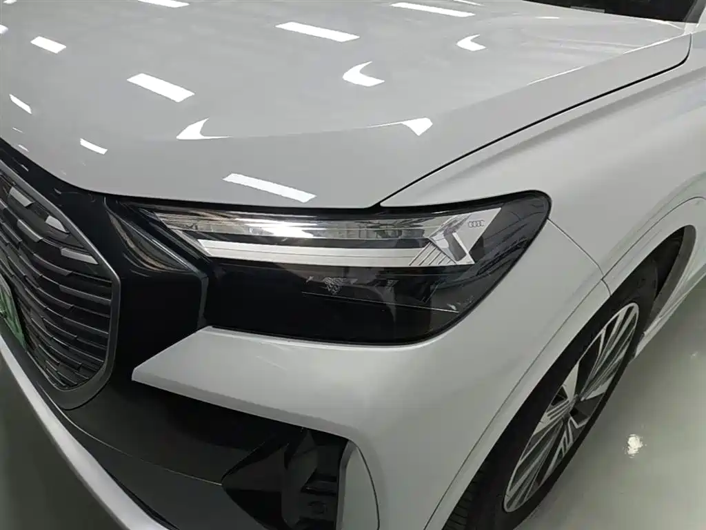 Audi Q4 e-tron 2024 40 e-tron Pioneer Edition фото 24