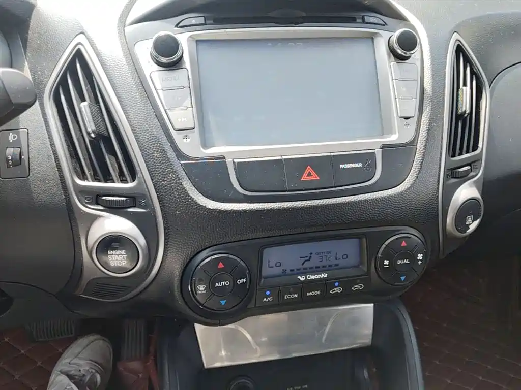 Hyundai Beijing Hyundai ix35 2013 2.0L Auto 2WD Smart GLS China IV фото 13