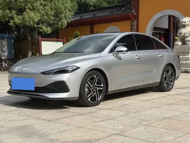 Roewe Roewe D7 2023 DMH 125km Excellence Edition