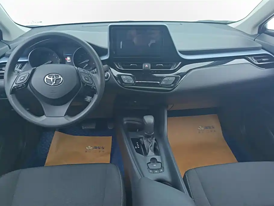 Toyota IZOA 2021 2.0L Yixiang Edition фото 12