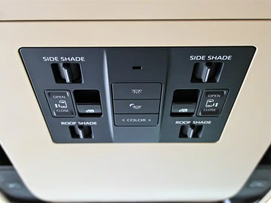 Toyota Vellfire 2024 Crown Hybrid 2.5L Executive Premium Edition фото 25