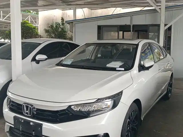 Honda ENVIX 2022 180TURBO CVT Premium Edition