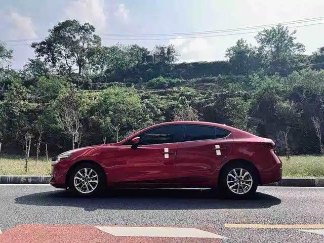 Mazda Mazda3 Axela 2017 Sedan 1.5L Automatic Luxury China V — фото 3
