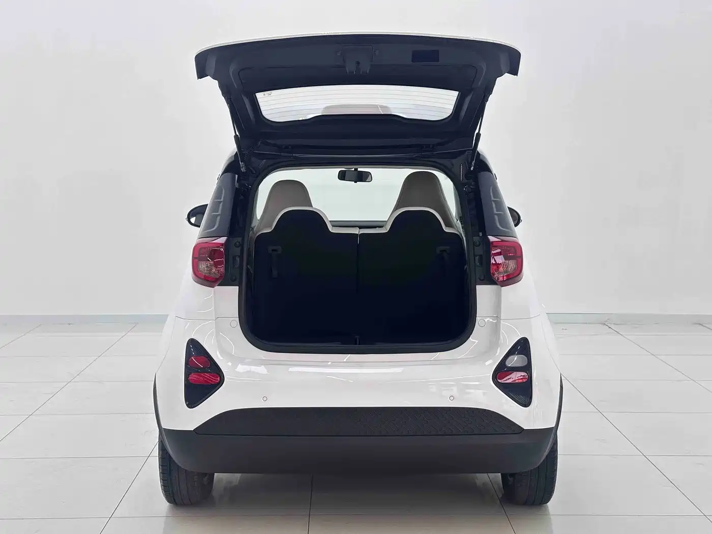 QQ New Energy Little Ant 2026 2024 321km Favorite Edition