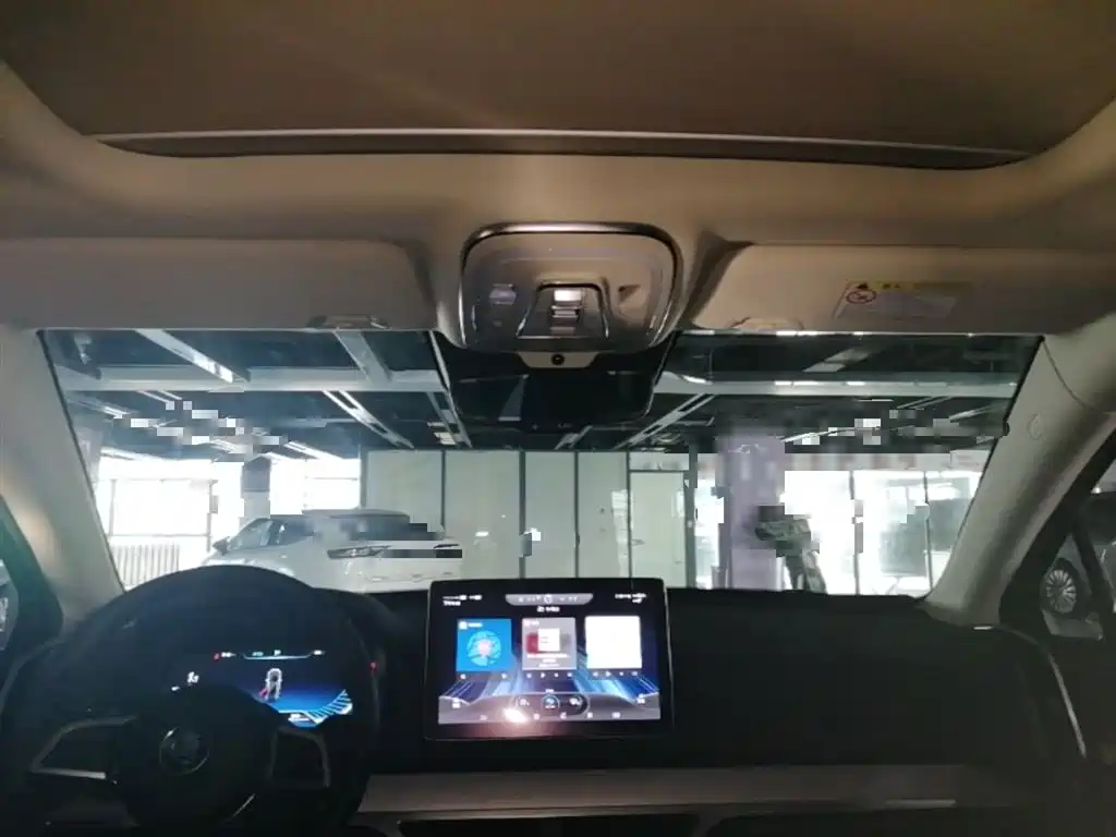 BYD Tang 2018 2.0T Automatic Smart Connection Honor Edition 7-Seater China V фото 9