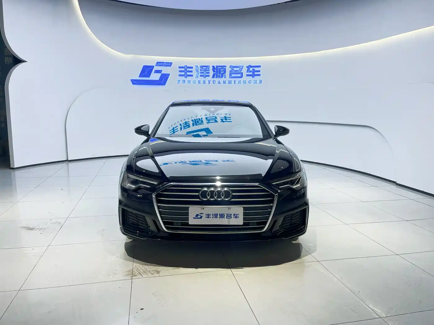 Audi A6L 2021 40 TFSI Luxury Sport фото 4