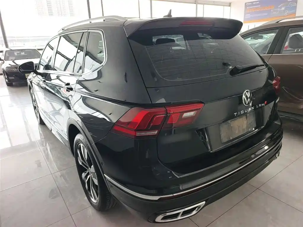 Volkswagen Tiguan L 2024 Outstanding 330TSI Auto 2WD R-Line Dragon Glory Edition фото 5