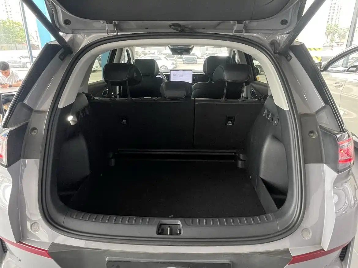 BYD Hai Shi 05 EV 2025 520KM Flagship Smart Navigation Edition фото 12
