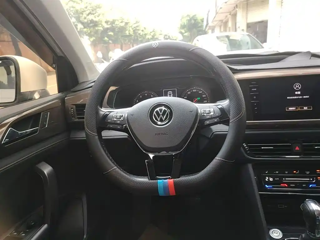 Volkswagen Tharu 2021 Model 280TSI 2WD Luxury Edition фото 11