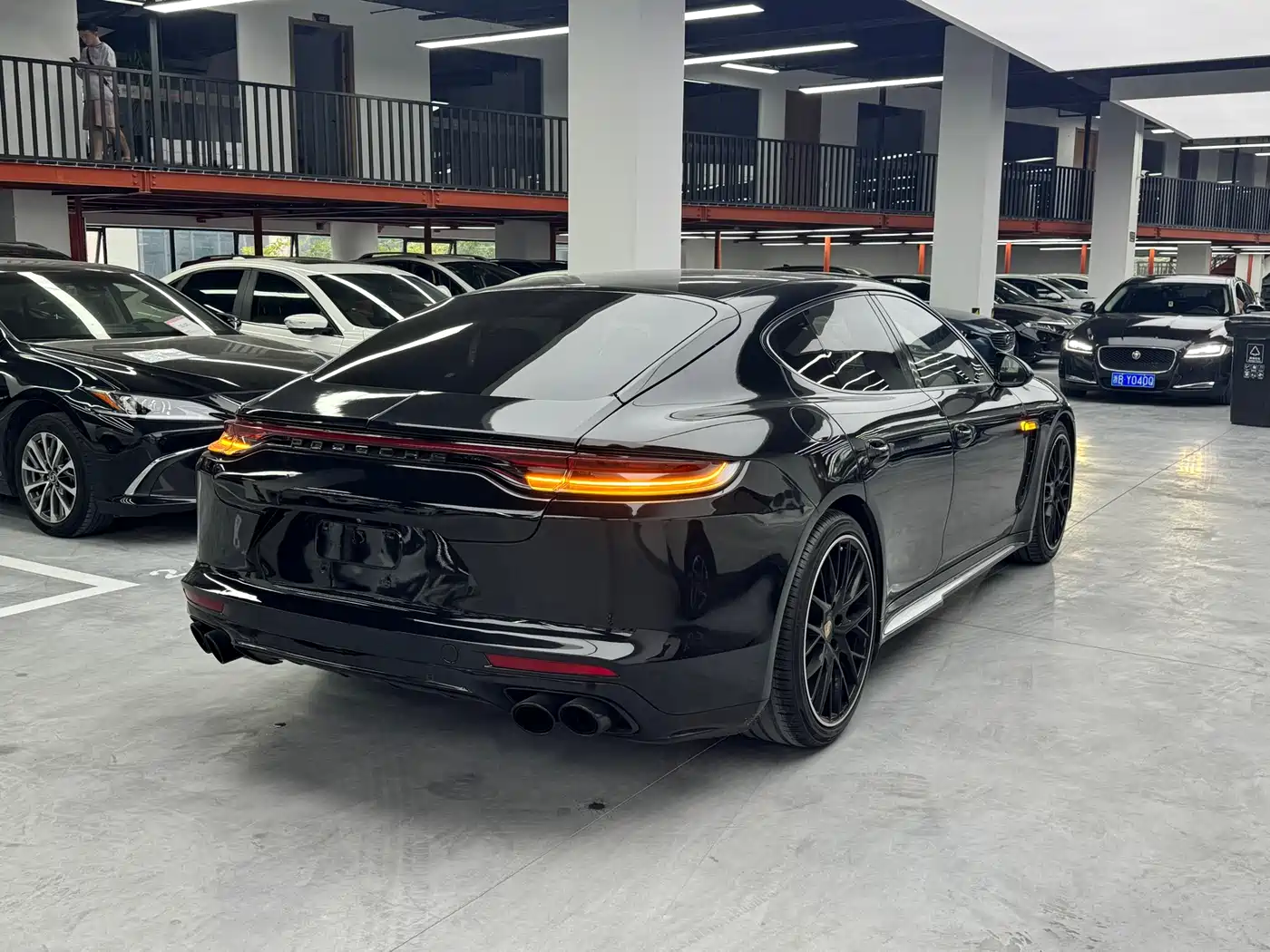 Porsche Panamera 2014 Panamera 3.0T фото 16