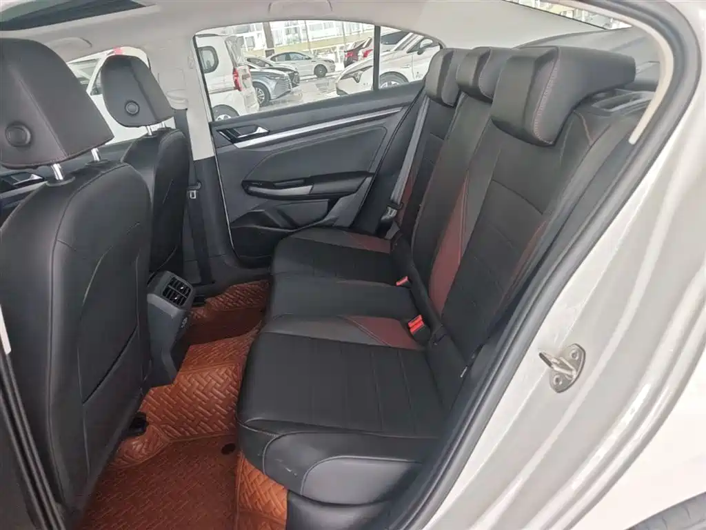 Volkswagen Bora 2020 1.5L Automatic Elite фото 17