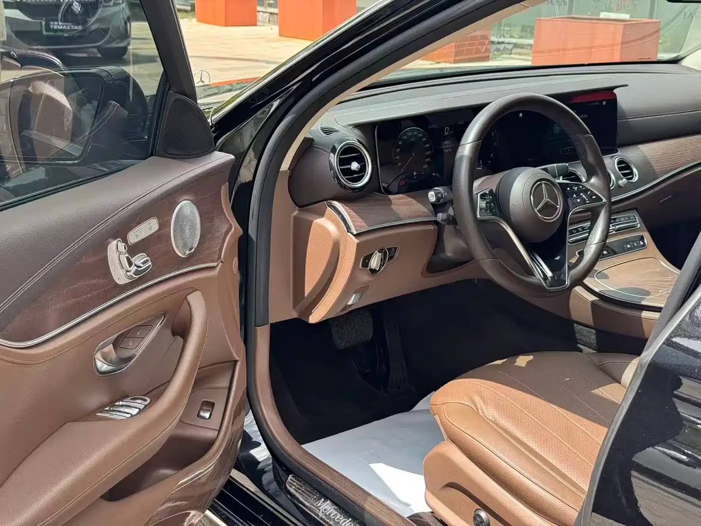 Mercedes-Benz E-Class 2021 E 300 L Fashion фото 7