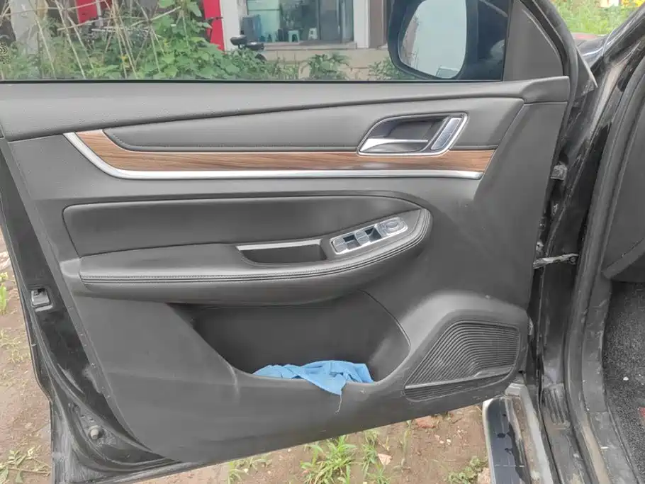 Roewe RX8 2019 2018 30T Intelligent Internet 4WD Supreme Edition