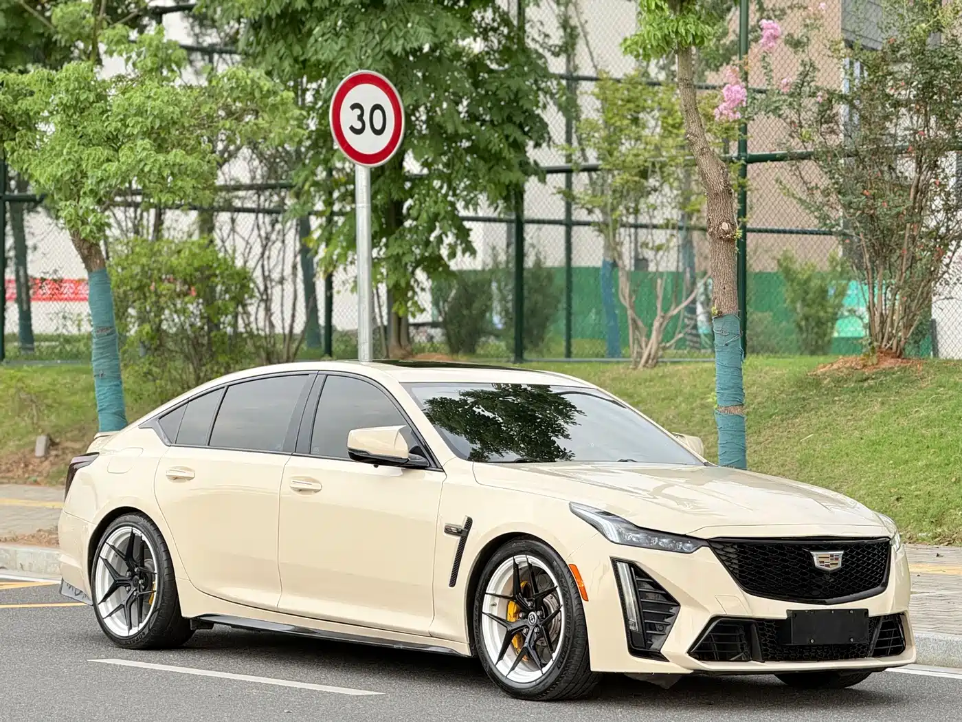 Фото 3 - Cadillac CT5