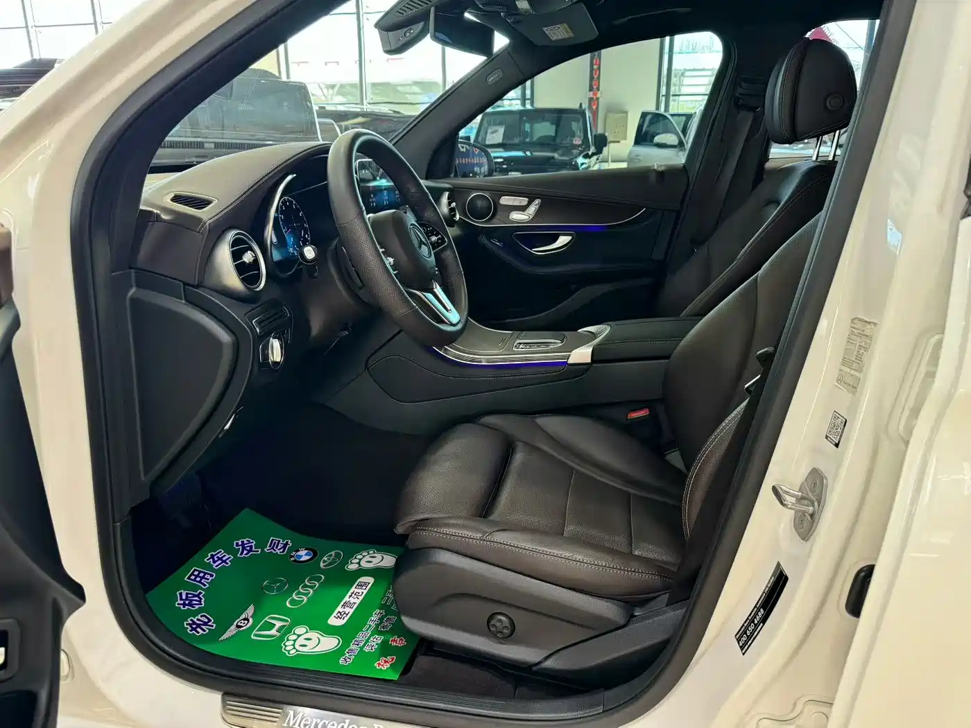 Mercedes-Benz GLC 2020 Facelift GLC 260 L 4MATIC Luxury фото 4