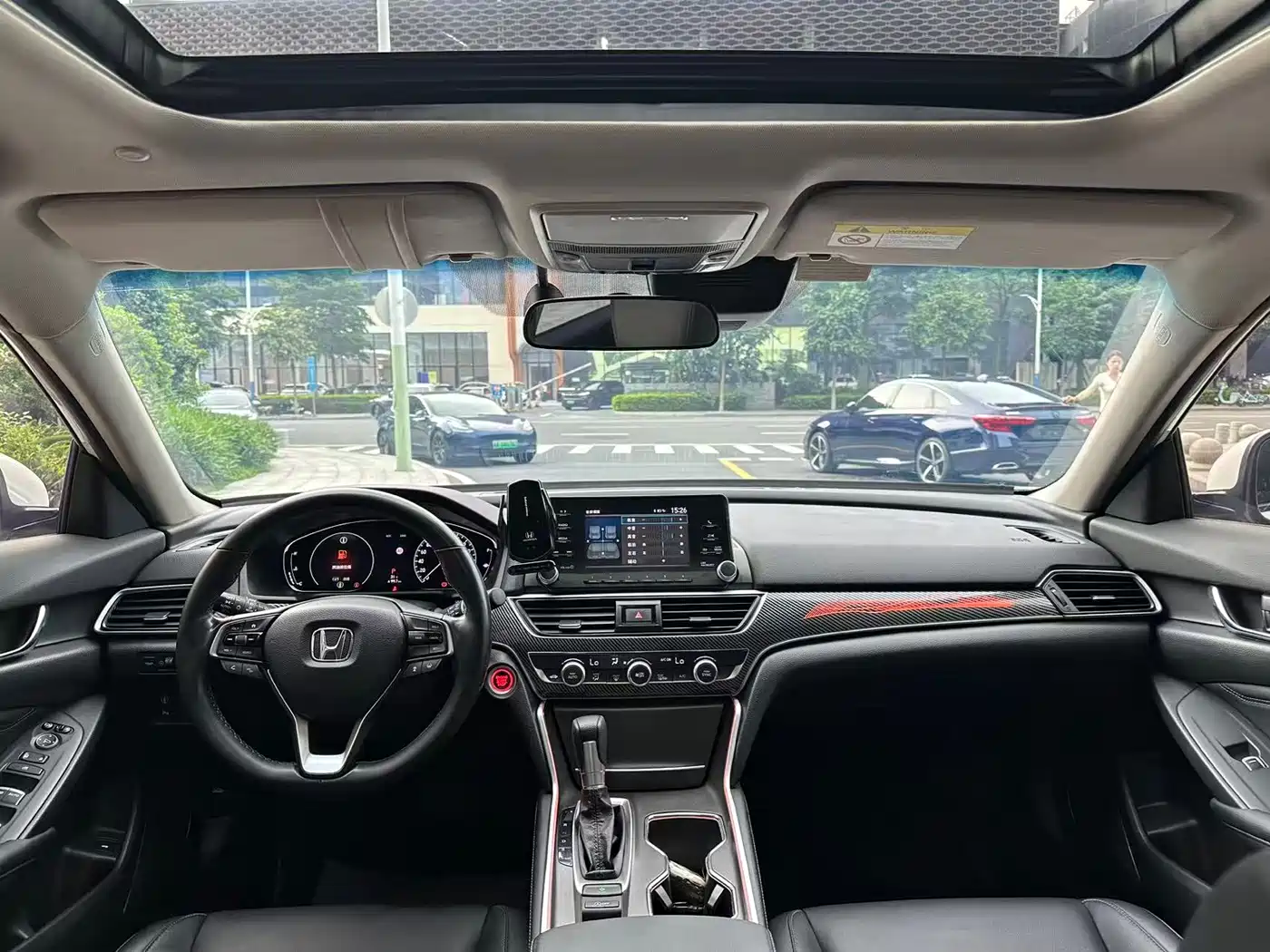 Honda Accord 2018 260TURBO Luxury Edition China VI фото 11