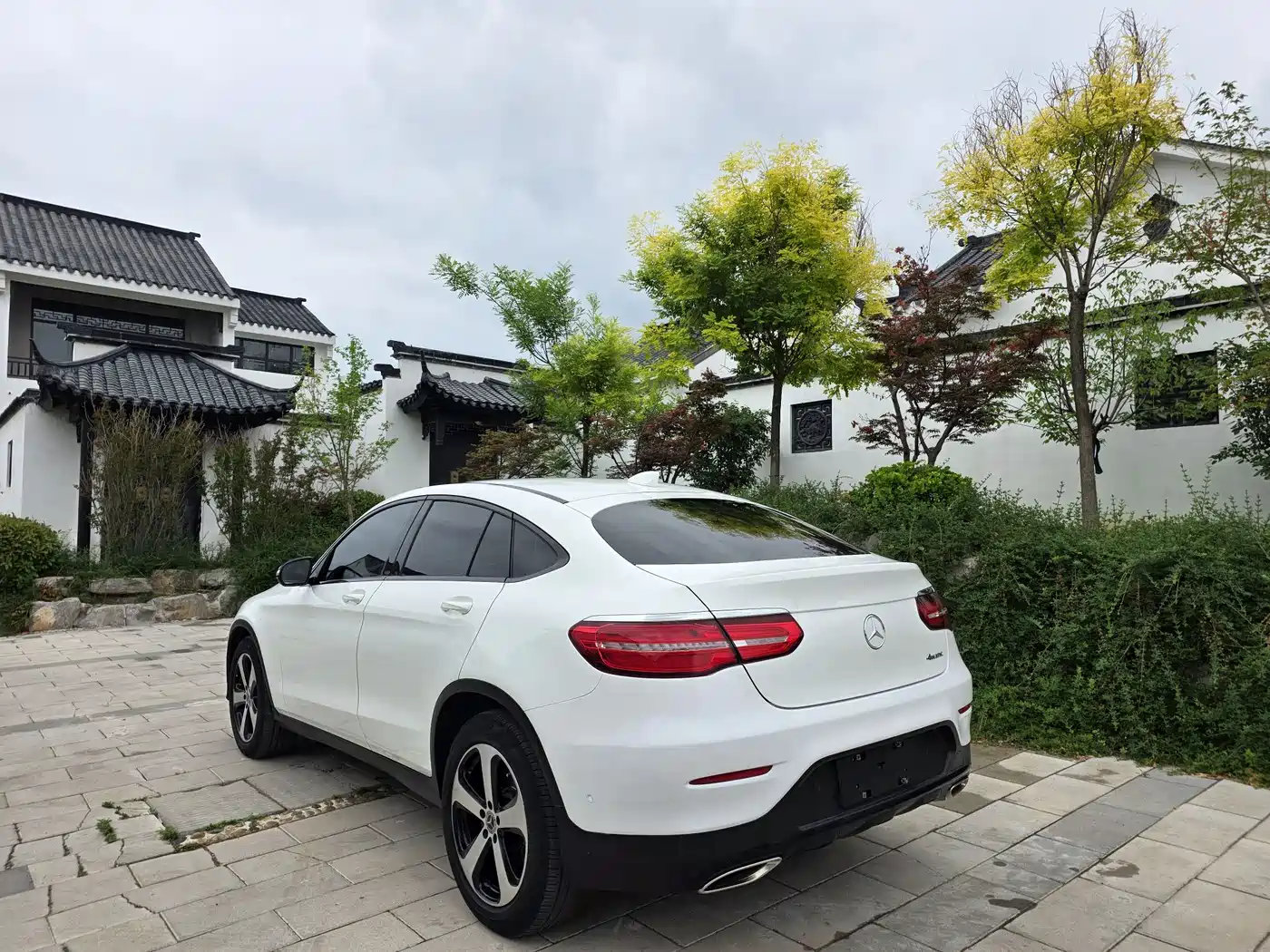 Mercedes-Benz GLC Coupe 2019 GLC 200 4MATIC Coupe SUV фото 5