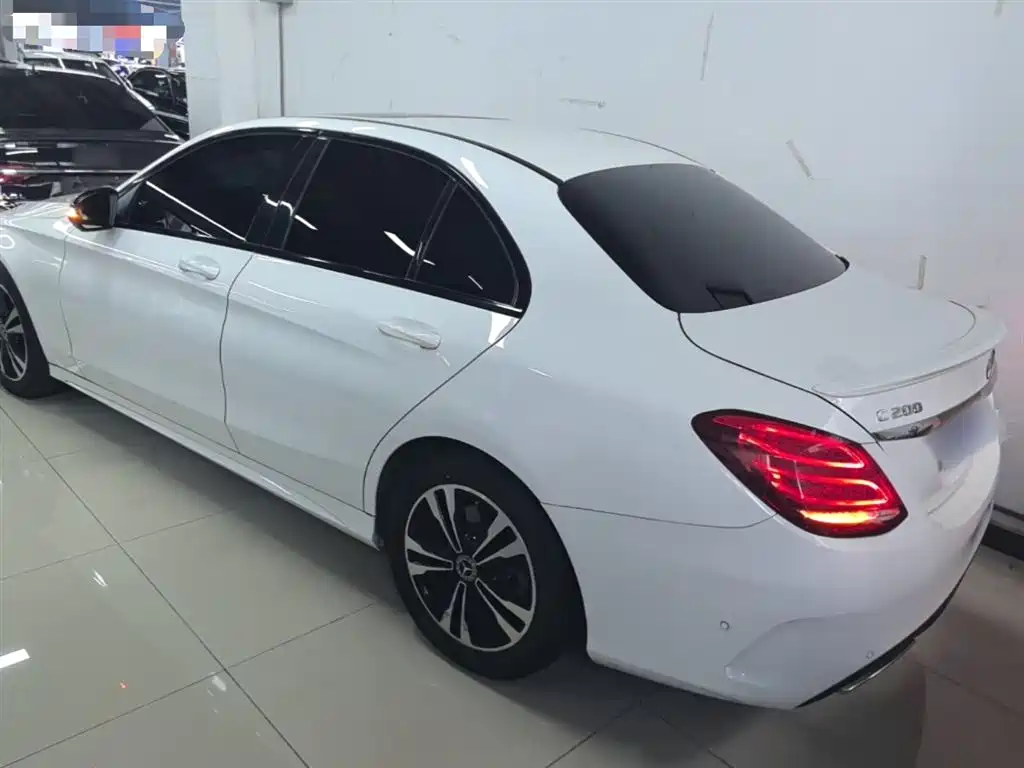 Mercedes-Benz C-Class 2017 Facelift C 200 Sport Edition фото 5