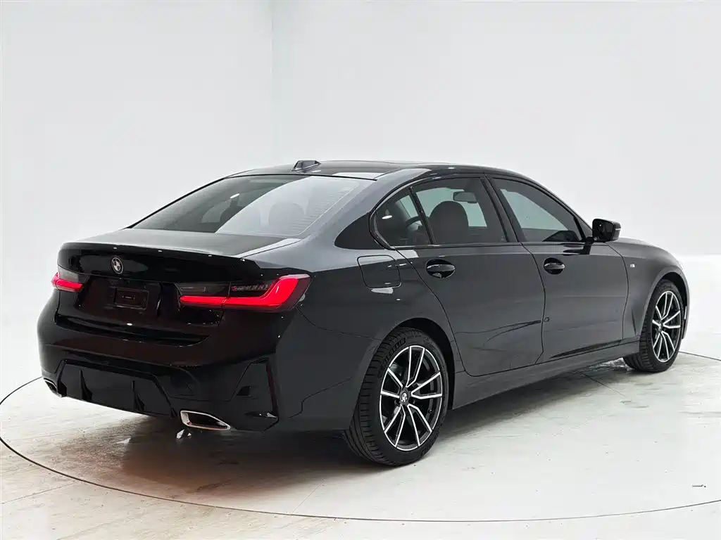 BMW 3 Series 2023 320Li M Sport Package фото 6