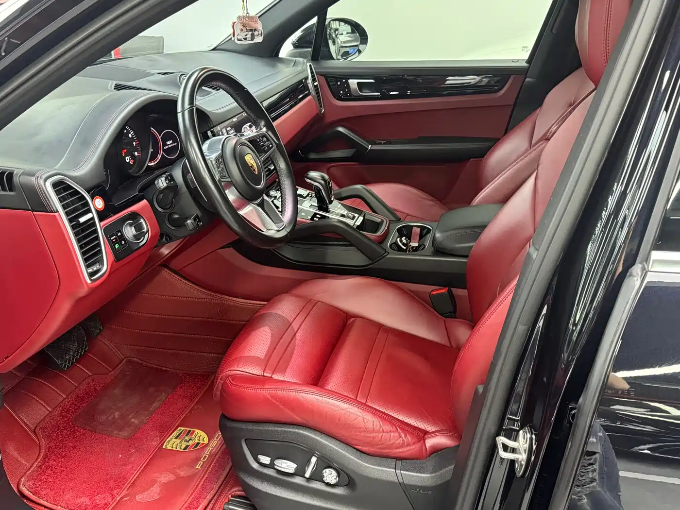 Porsche Cayenne 2019 Cayenne 3.0T фото 4